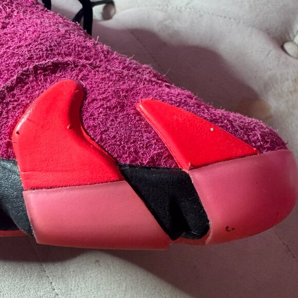 Hot pink Jordan 14s - Picture 5 of 11